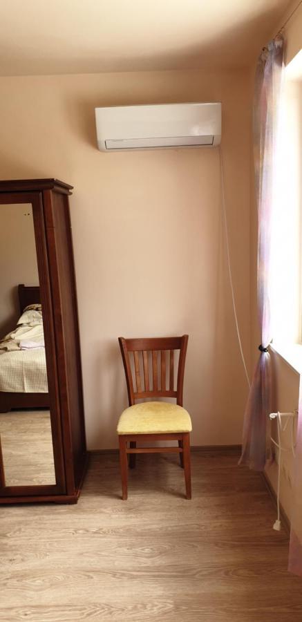 Family Holiday Apartments Breez 1 Варна Екстер'єр фото